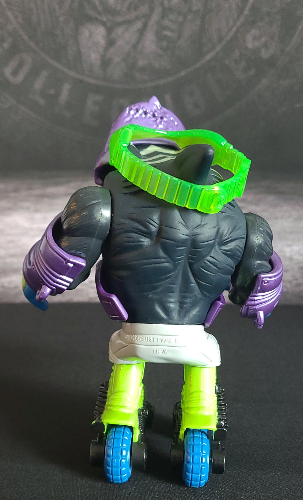 Vintage Mattel Street Sharks Night Fighters Stingshot Streex – Incomplete