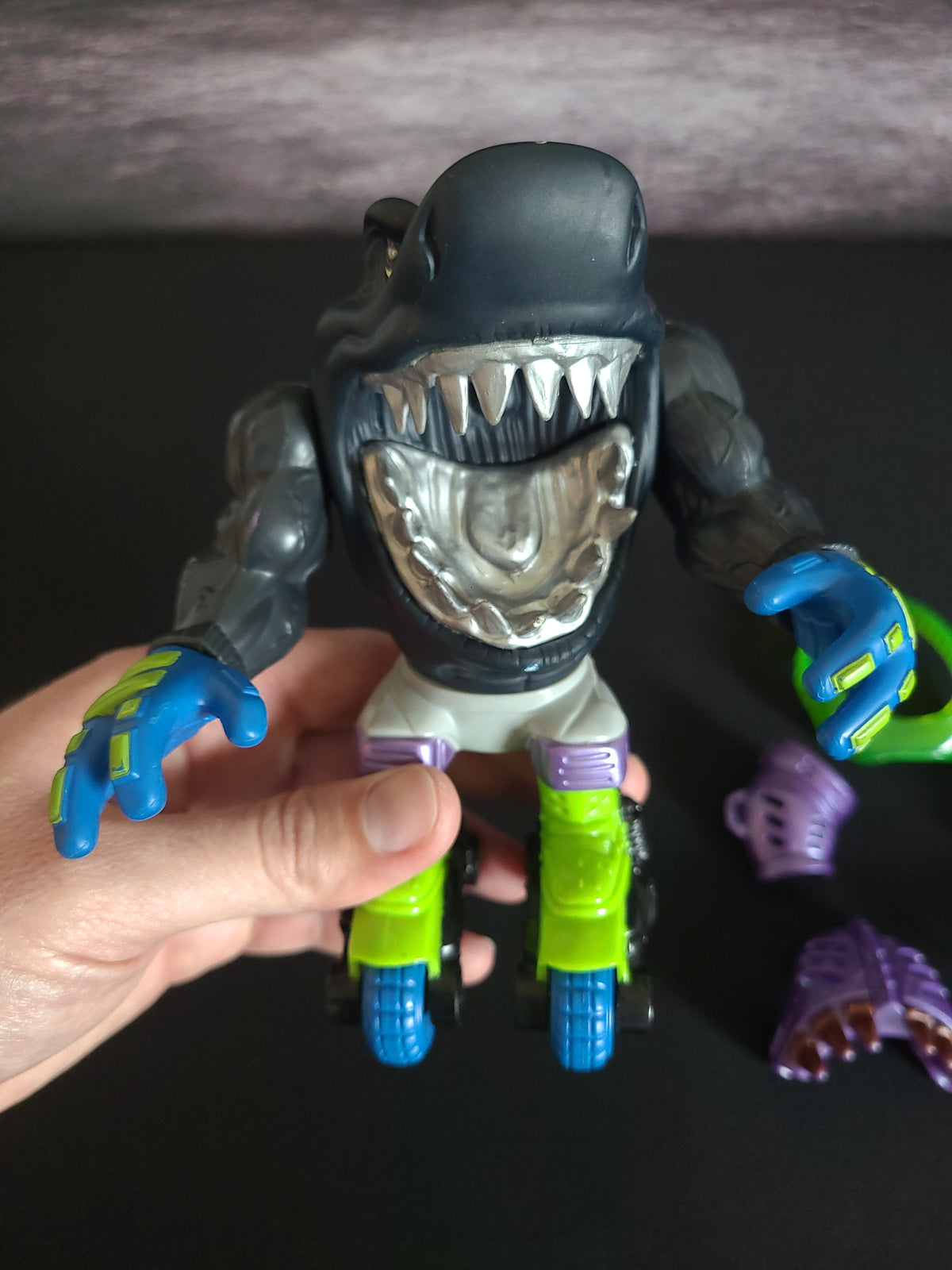 Vintage Mattel Street Sharks Night Fighters Stingshot Streex – Incomplete