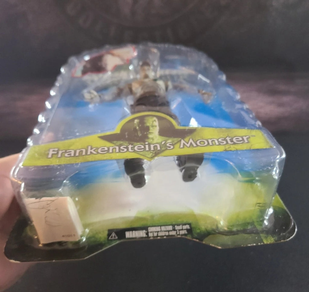 2004 JAKKS Pacific Van Helsing Frankenstein’s Monster Figure MOC Sealed